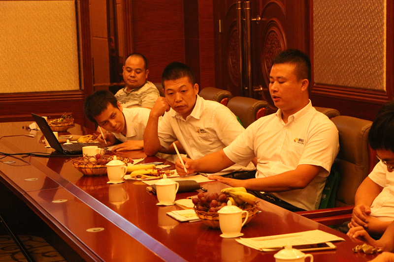 太陽(yáng)能路燈，太陽(yáng)能價(jià)格，太陽(yáng)能廠家