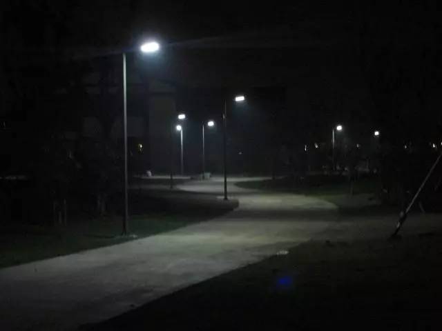 太陽能路燈，太陽能廠家，道路照明，戶外照明，照明燈具，太陽能燈具，節(jié)能環(huán)保