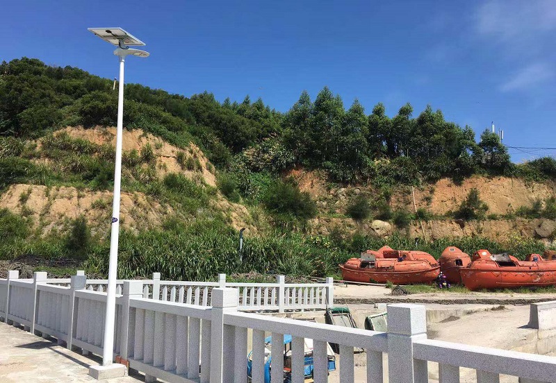 太陽(yáng)能路燈廠家解讀太陽(yáng)能路燈安全標(biāo)準(zhǔn)